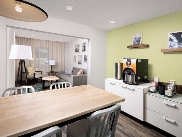 Imagen de los interiores del Hotel Extended Stay America Select Suites Tampa Brandon East. Foto 20