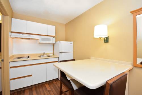 Imagen de la habitación del Hotel Extended Stay America Select Suites - Tampa - North Airport. Foto 4