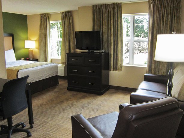 Imagen de la habitación del Hotel Extended Stay America Suites Chicago O'hare Allstate Arena. Foto 14