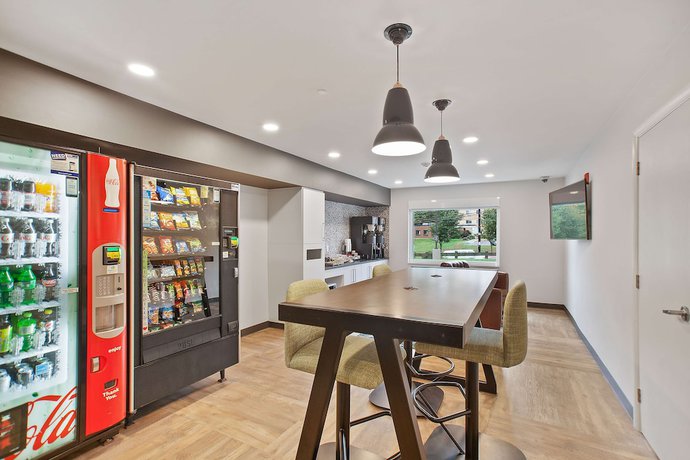 Imagen de los interiores del Hotel Extended Stay America Suites Fort Lauderdale Plantation. Foto 18