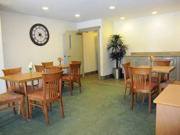 Imagen del bar/restaurante del Hotel Extended Stay America Suites Greenville Haywood Mall. Foto 2