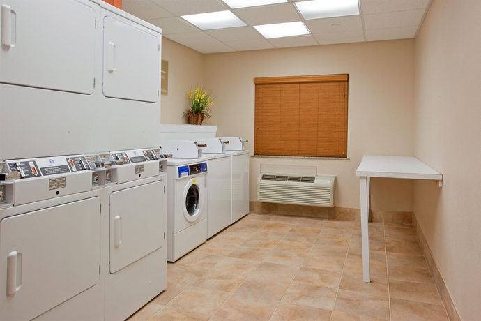 Imagen de los interiores del Hotel Extended Stay America Suites Houston Iah Airport. Foto 10