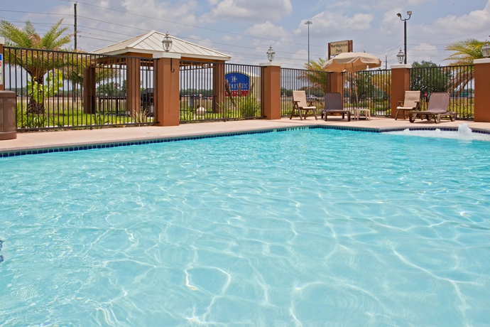 Imagen de la piscina del Hotel Extended Stay America Suites Houston Iah Airport. Foto 16