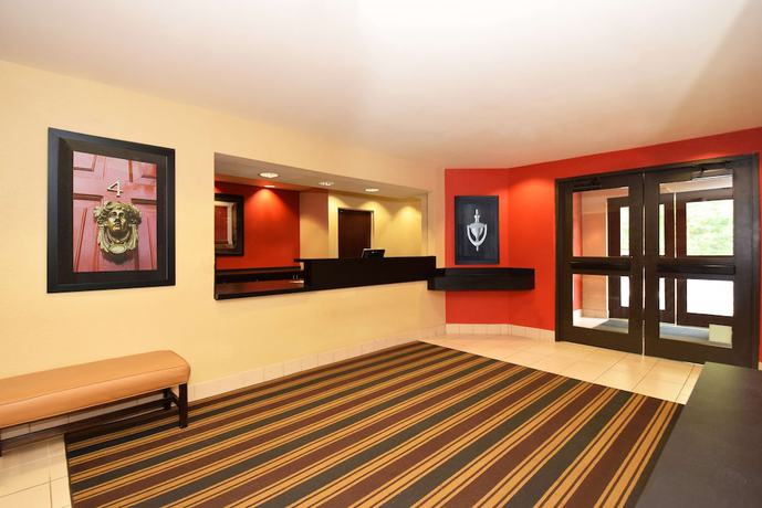 Imagen de los interiores del Hotel Extended Stay America Suites Jacksonville Lenoir Avenue East. Foto 16