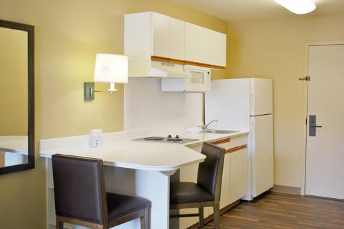 Imagen de la habitación del Hotel Extended Stay America Suites Kansas City Country Club Plaza. Foto 6