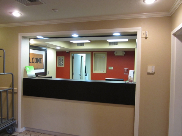 Imagen de los interiores del Hotel Extended Stay America Suites Los Angeles Monrovia. Foto 10