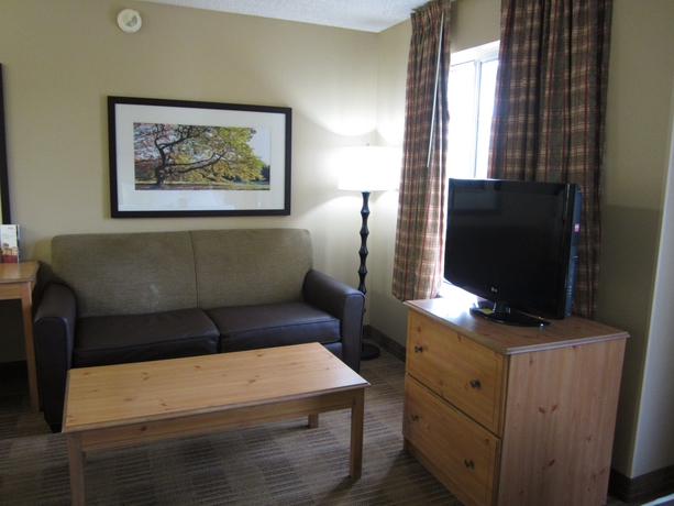 Imagen de los interiores del Hotel Extended Stay America Suites Los Angeles Monrovia. Foto 11