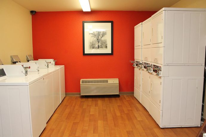 Imagen de los interiores del Hotel Extended Stay America Suites Los Angeles San Dimas. Foto 18