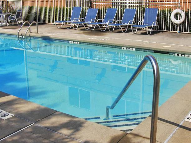 Imagen de la piscina del Hotel Extended Stay America Suites Oklahoma City Northwest. Foto 20