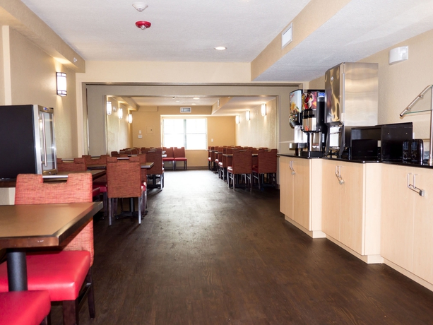 Imagen del bar/restaurante del Hotel Extended Stay America Suites Orlando Conv Ctr Sports Complex. Foto 3