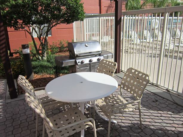 Imagen de los exteriores del Hotel Extended Stay America Suites Orlando Lake Buena Vista. Foto 16