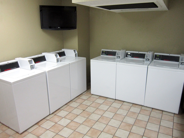 Imagen de los interiores del Hotel Extended Stay America Suites Orlando Southpark Equity Row. Foto 12