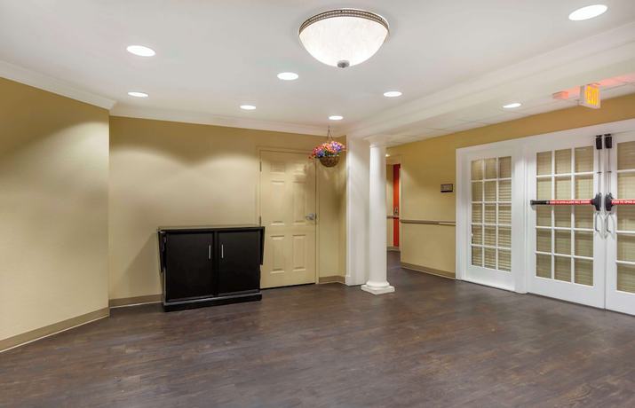 Imagen de los interiores del Hotel Extended Stay America Suites Seattle Everett Silverlake. Foto 18