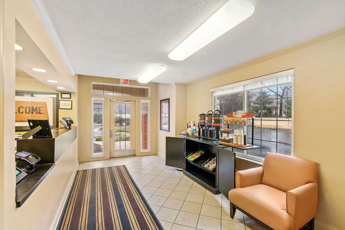 Imagen de los interiores del Hotel Extended Stay America Suites Washington DC Falls Church. Foto 18