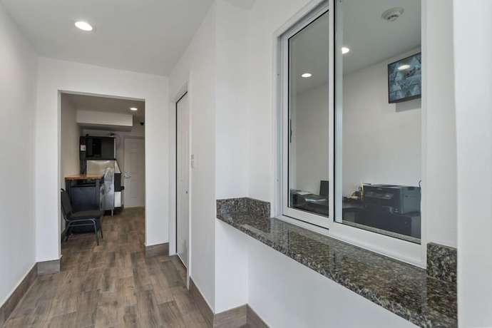 Imagen de los interiores del Hotel Extended Stay Gun Barrel City. Foto 20