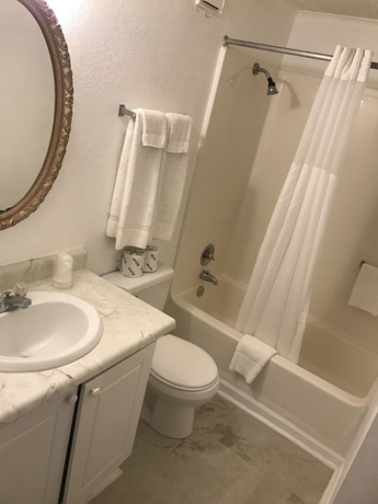 Imagen de la habitación del Hotel Extended Stay Studios. Foto 8