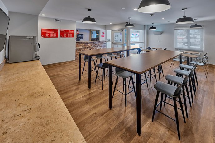 Imagen de los interiores del Hotel Extended Suites Chihuahua La Juventud. Foto 16