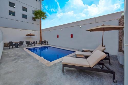 Imagen general del Hotel Extended Suites Monterrey Aeropuerto. Foto 2