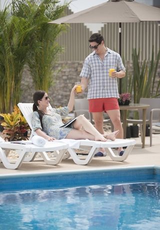 Imagen de la piscina del Hotel Extended Suites Tijuana Macroplaza. Foto 19