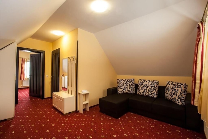 Imagen de los interiores del Hotel Extravagance. Foto 19