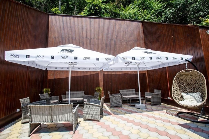 Imagen de los exteriores del Hotel Extravagance. Foto 14