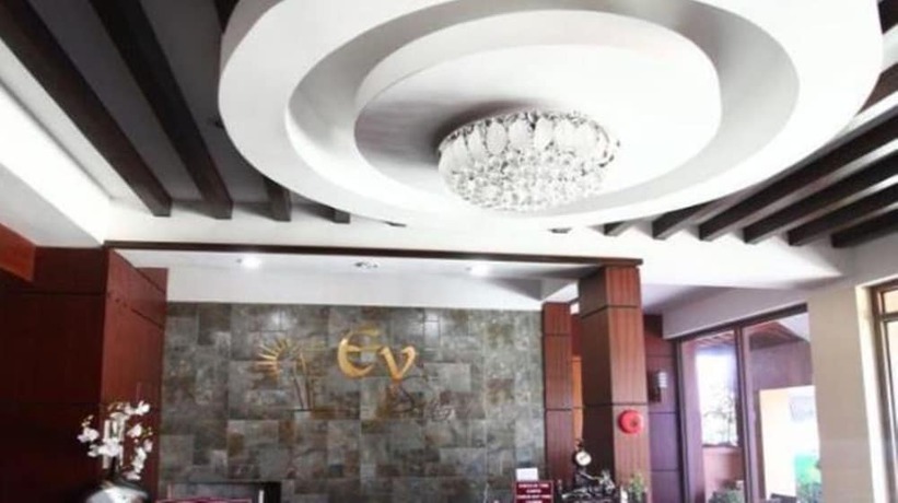 Imagen de los interiores del Hotel Ey Miners Suites Navarro. Foto 16