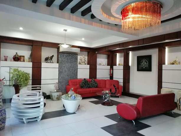 Imagen de los interiores del Hotel Ey Miners Suites Navarro. Foto 20