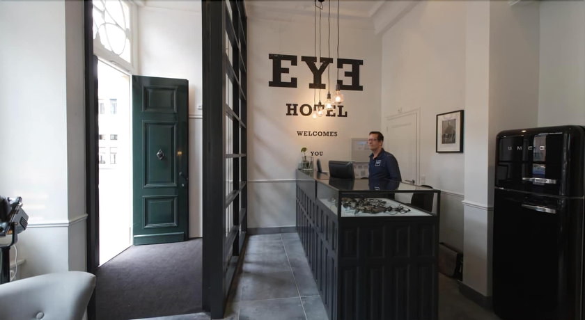 Imagen de los interiores del Hotel Eye. Foto 19