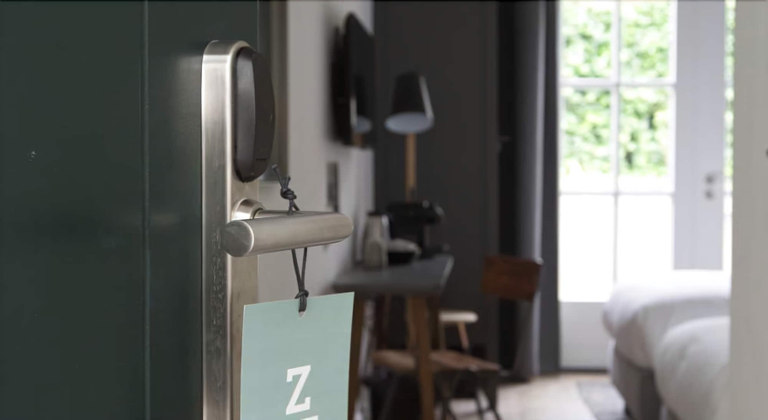 Imagen de la habitación del Hotel Eye. Foto 16