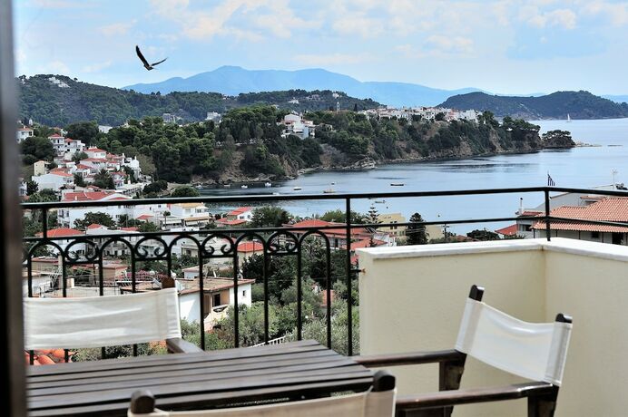 Imagen de la habitación del Hotel Eye Q Resort. Foto 18