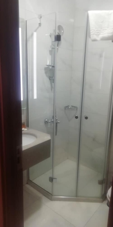 Imagen de la habitación del Hotel Eyfel. Foto 16