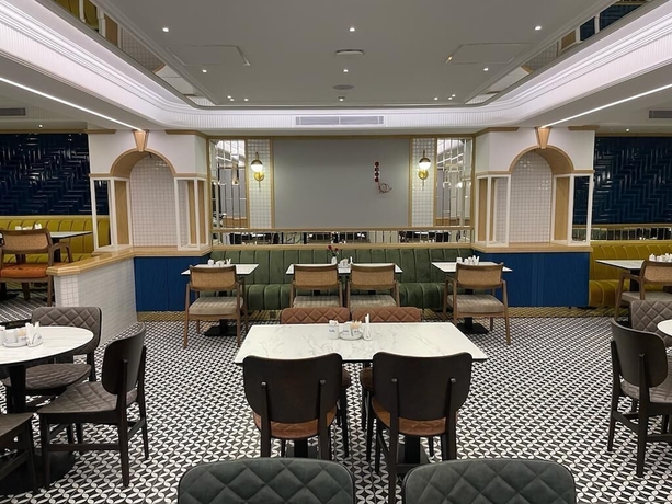 Imagen del bar/restaurante del Hotel Eyfel. Foto 3