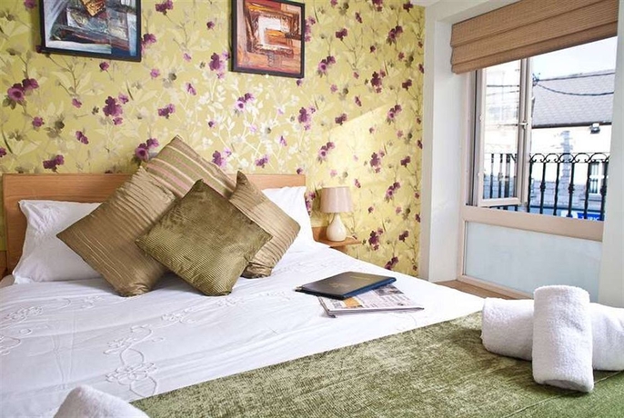 Imagen de la habitación del Hotel Eyre Square Townhouse. Foto 3