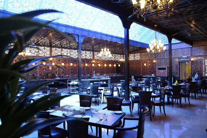 Imagen general del Hotel Ezdan West Bay. Foto 11