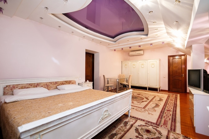 Imagen de la habitación del Hotel Ezio Palace. Foto 12