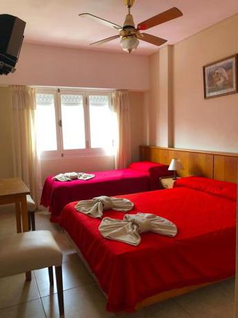 Imagen general del Hotel Ezpeleta. Foto 10