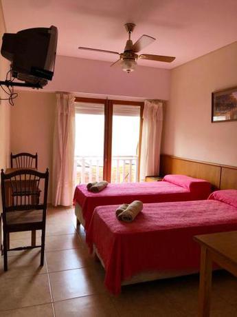 Imagen general del Hotel Ezpeleta. Foto 12