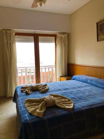 Imagen general del Hotel Ezpeleta. Foto 15