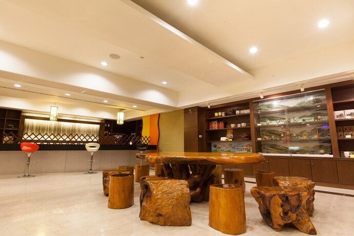 Imagen de los interiores del Hotel F Chiayi. Foto 28