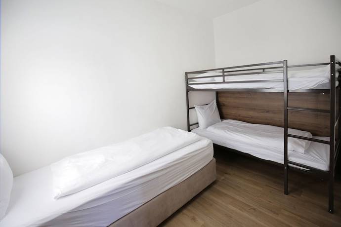 Imagen de la habitación del Hotel F. Foto 10
