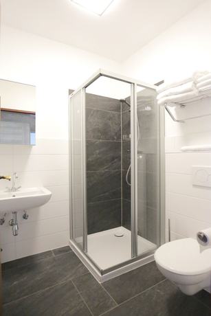 Imagen de la habitación del Hotel F. Foto 11