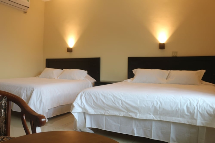 Imagen de la habitación del Hotel F Sur Inn. Foto 6