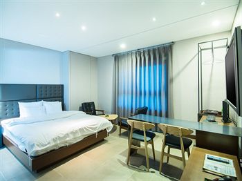 Imagen general del Hotel F Yeongdeungpo. Foto 9
