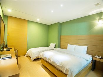 Imagen general del Hotel F Yeongdeungpo. Foto 13