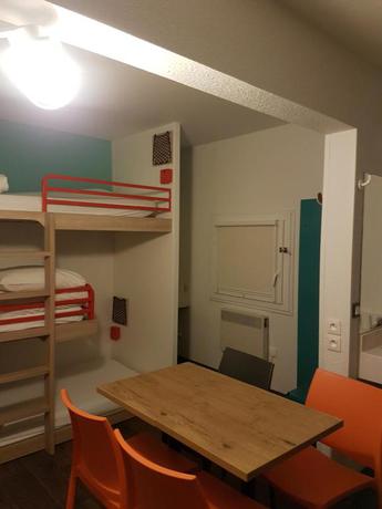 Imagen de la habitación del Hotel F1 Lyon Saint Priest. Foto 3