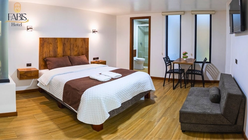 Imagen de la habitación del Hotel FABIS HOTEL. Foto 12