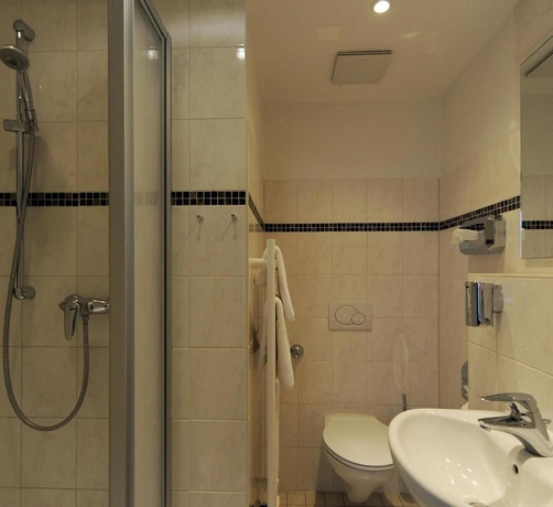 Imagen de la habitación del Hotel FAIR HOTEL AN DER MESSE. Foto 3