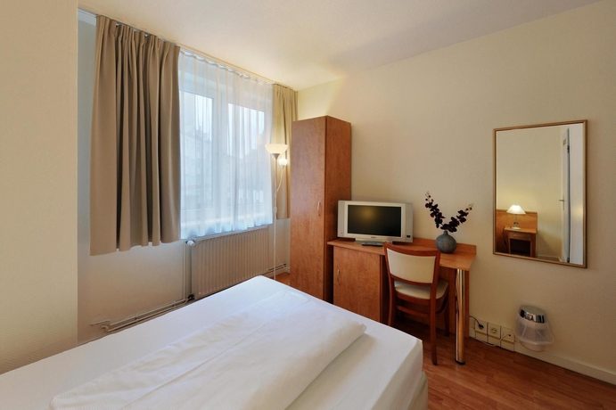 Imagen de la habitación del Hotel FAIR HOTEL AN DER MESSE. Foto 5