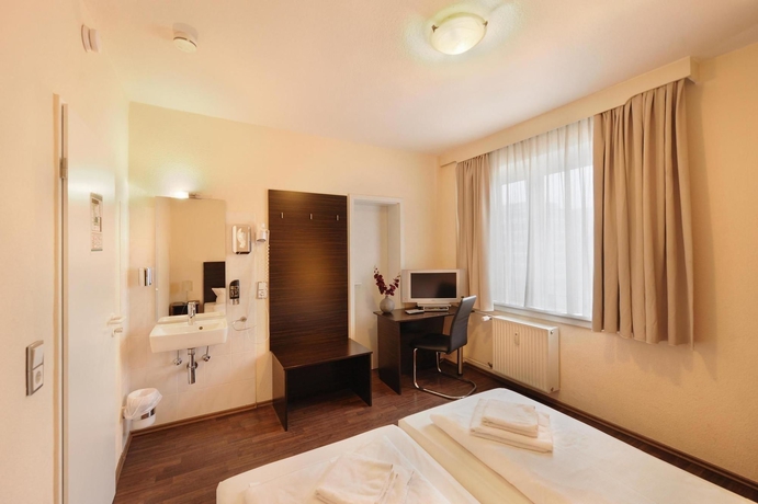 Imagen de la habitación del Hotel FAIR HOTEL AN DER MESSE. Foto 9