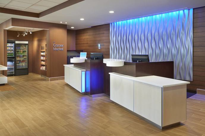 Imagen de los interiores del Hotel FAIRFIELD INN and SUITES NIAGARA FALLS. Foto 17